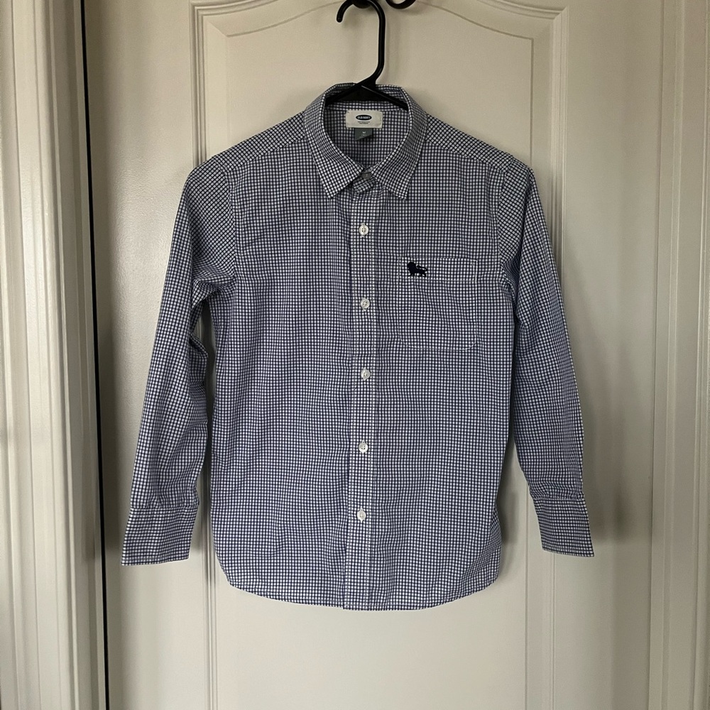 Boy’s Medium Old Navy Button Down Dress Shirt - Blue/White